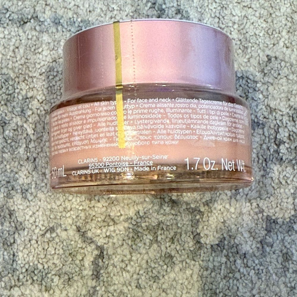 Clarins
Multi-Active Day Moisturizer for Lines and Glow with Niacinamide - Picture 5 of 5